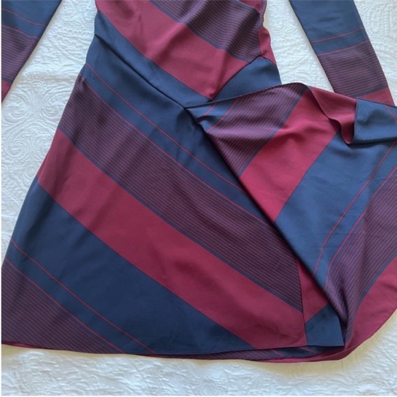 Tory Burch Runway Vogue Lyon Faux Wrap Dress Size 2 - Picture 13 of 16